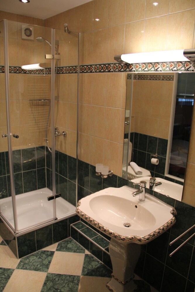 Hotel Wali 9/59