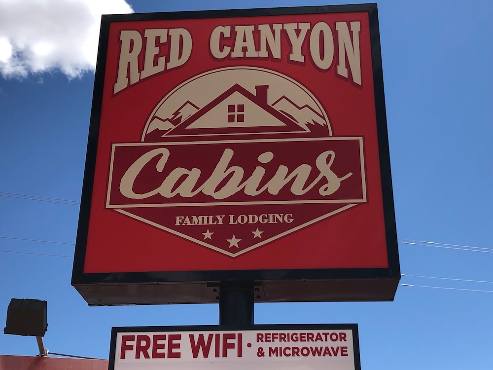 Red Canyon Cabins 1/18