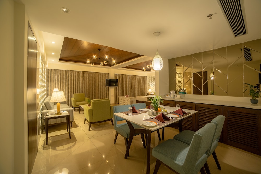 Lagoona Resort 62/78