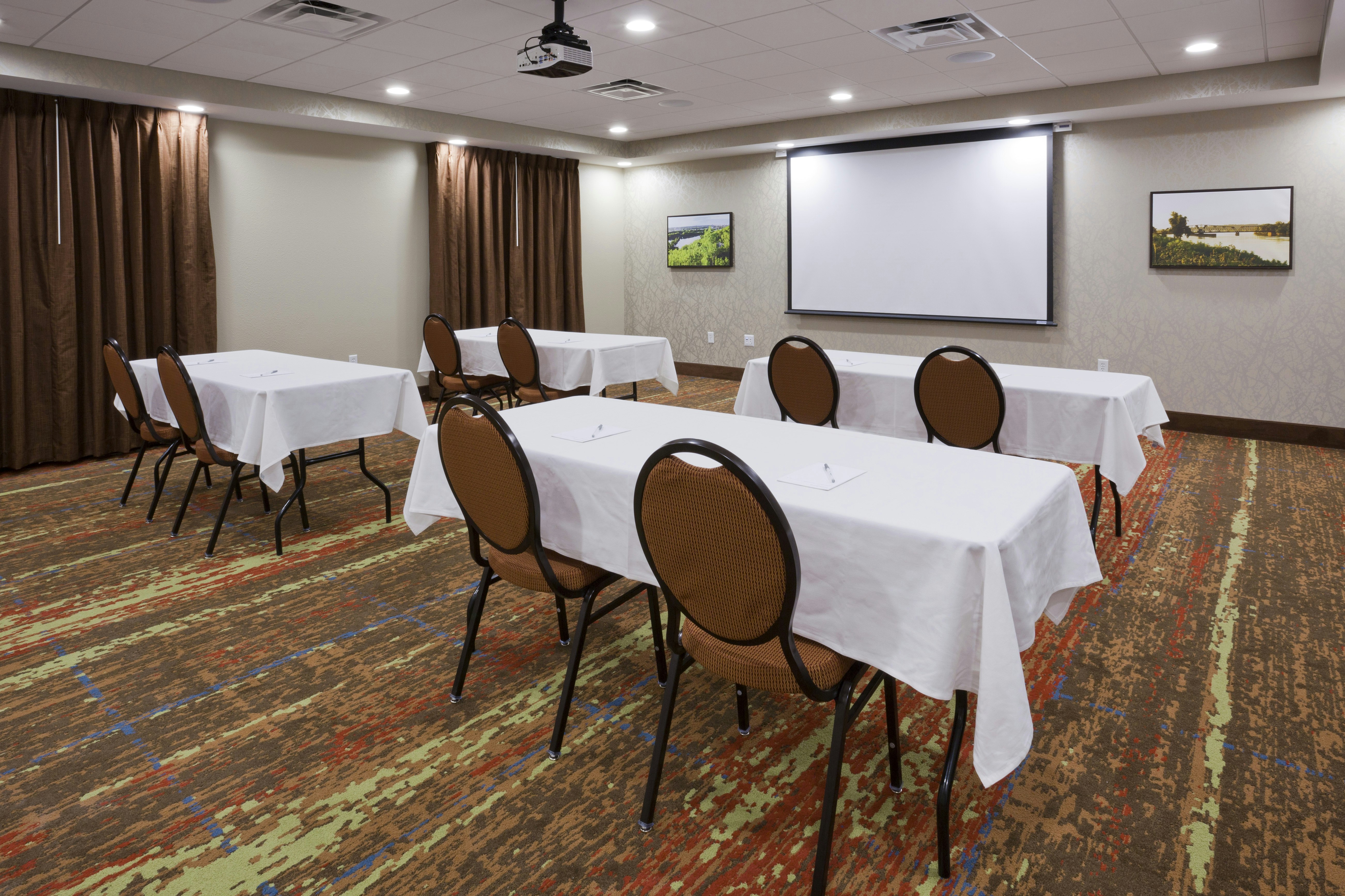 Hampton Inn Bloomington West 37/41