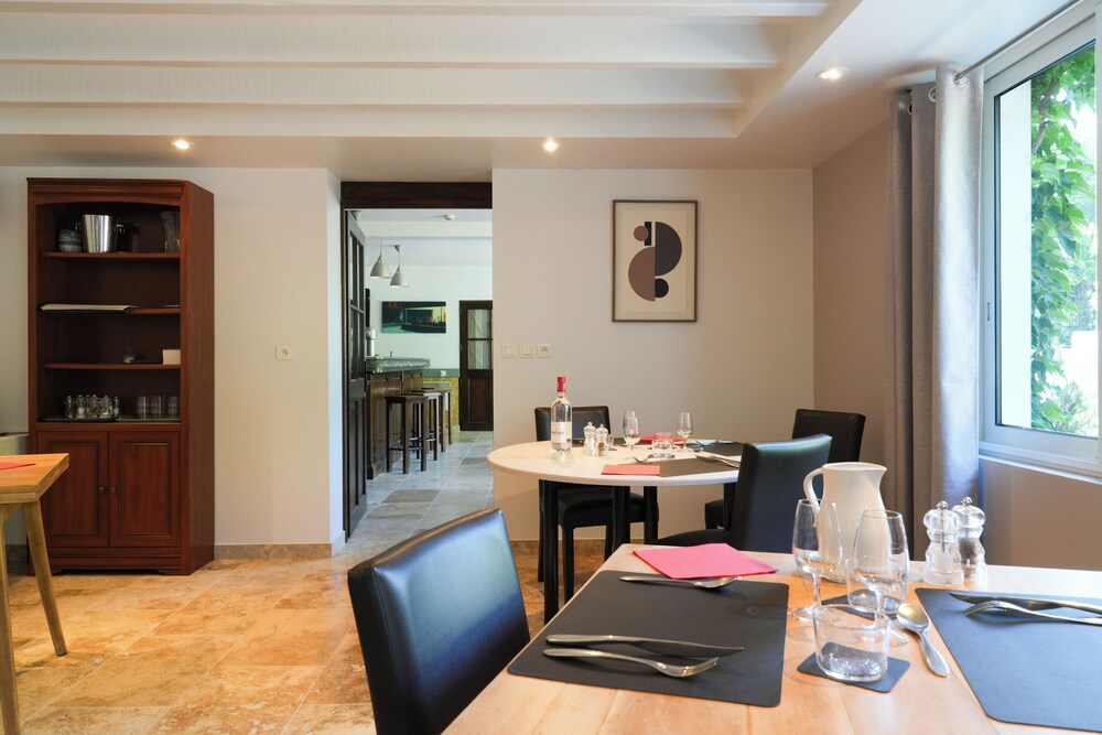 HOSTELLERIE DU CLOS PITE 41/56