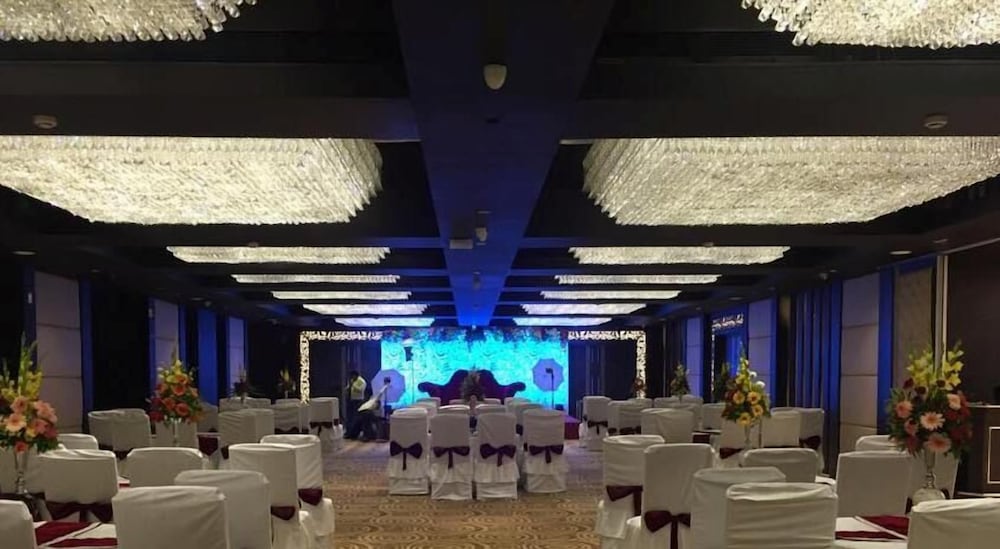 Hotel Delite Grand 8/15