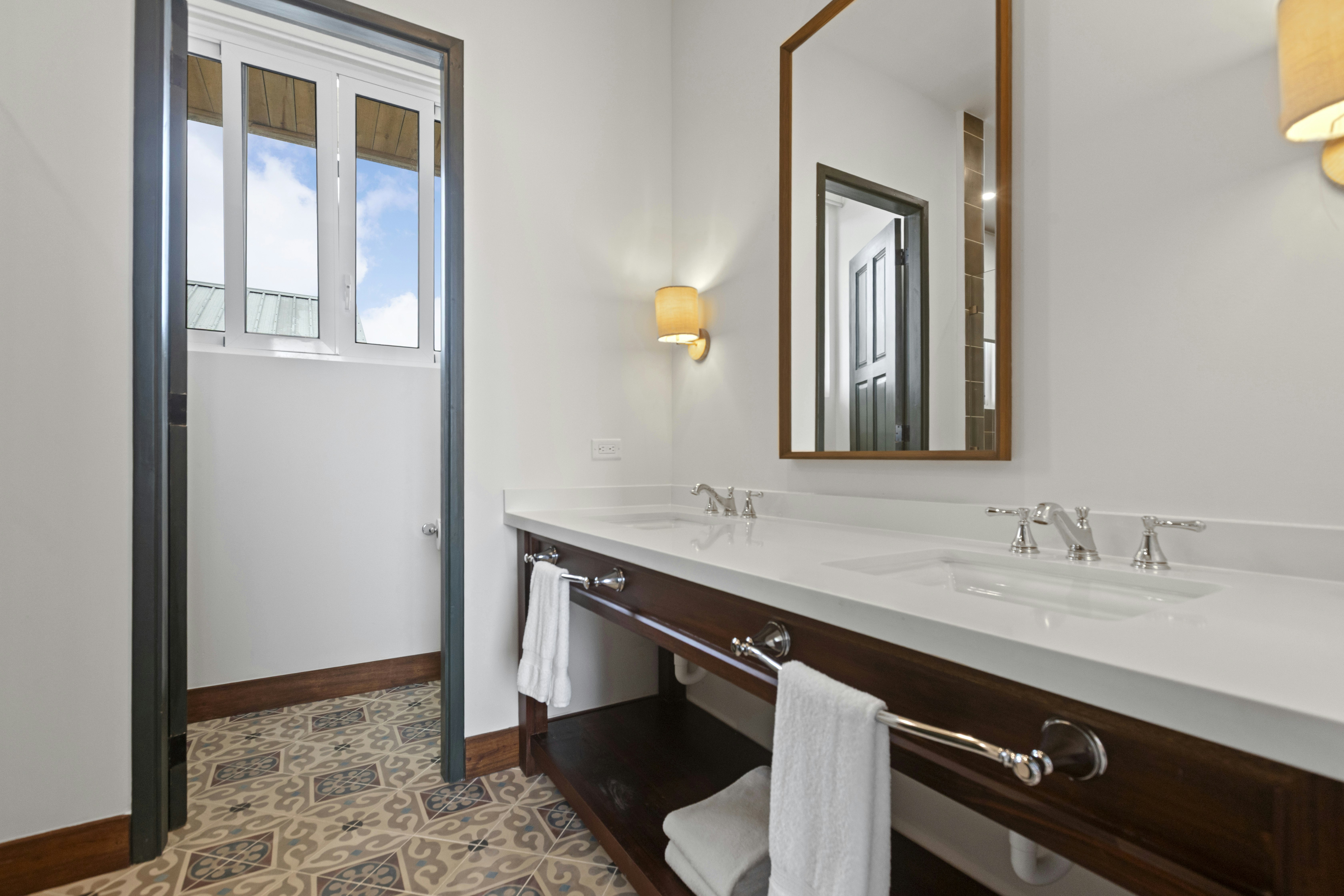 Itz ana Resort & Residences 57/59