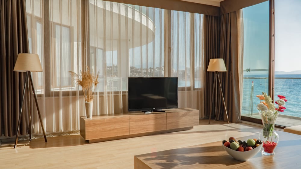 Ladies Beach Residence Hotel 52/68