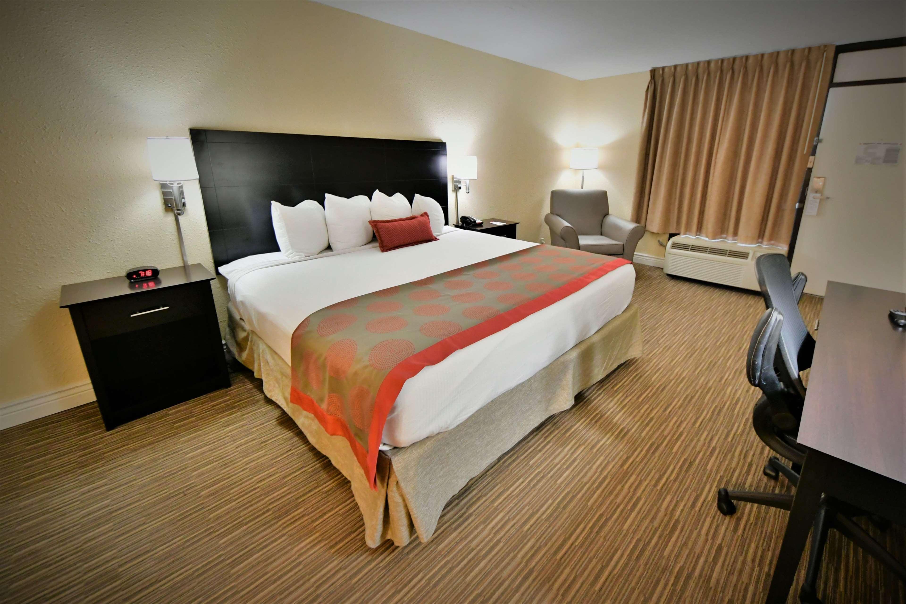 1 Bedroom, Suite, King Bed
