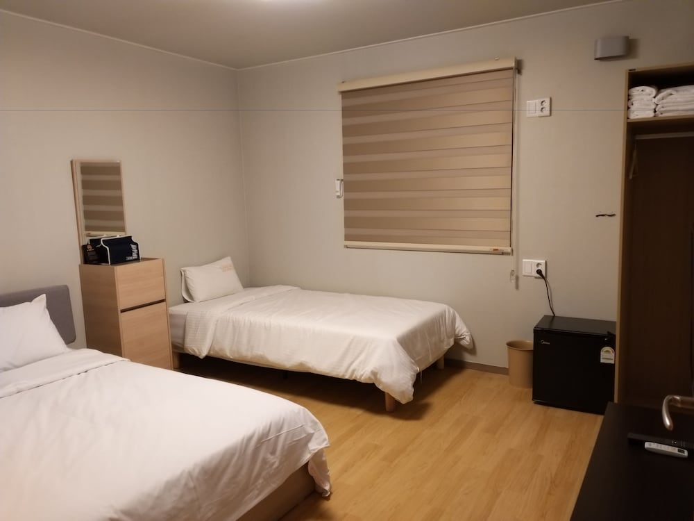 Uniqstay Hostel And Suite 19/46