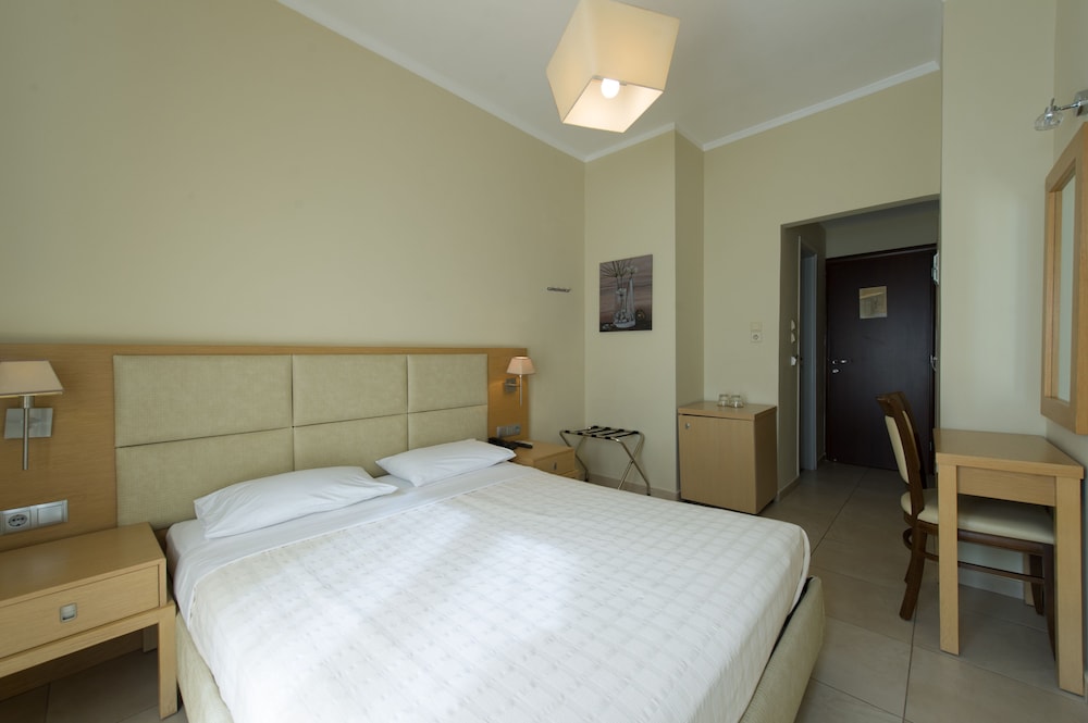 SAN NECTARIOS HOTEL 18/50