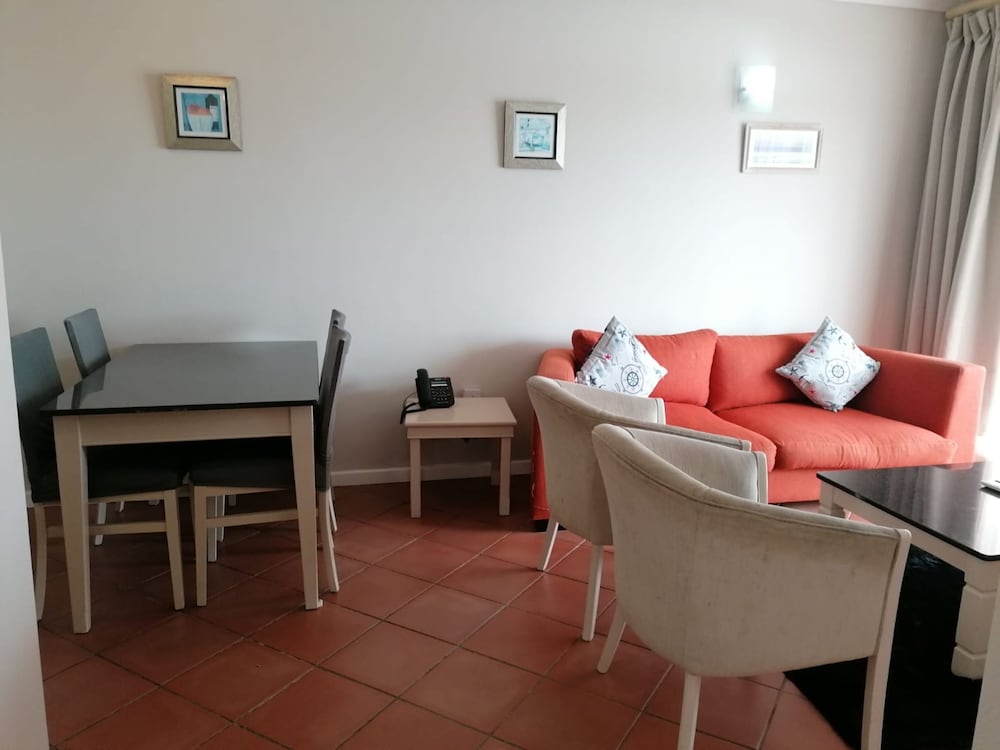 Cape Town Beachfront Apartments At Leisure Bay 38/50