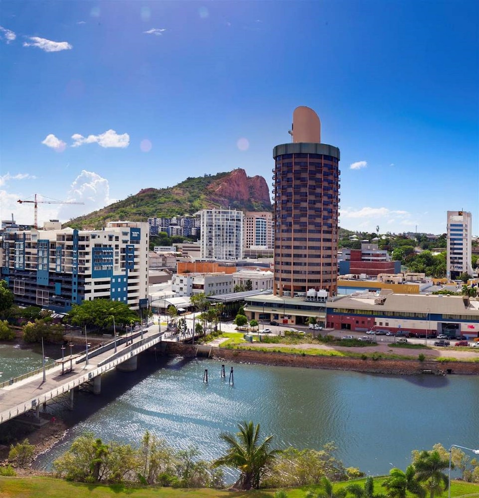 HOTEL GRAND CHANCELLOR TOWNSVILLE 6/62