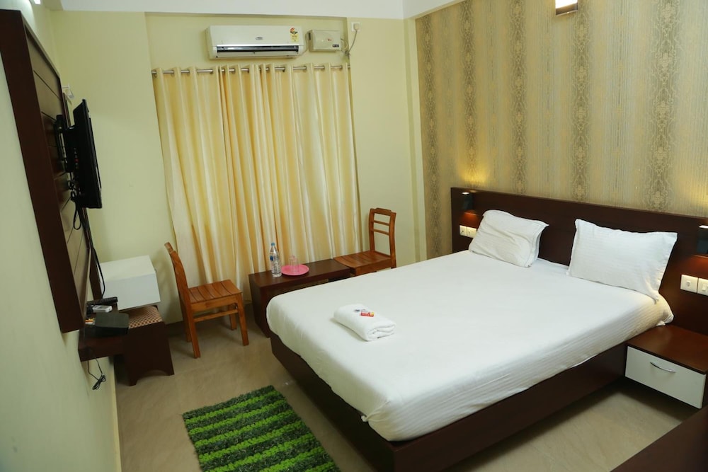 Hotel Brahmaputhra 17/33