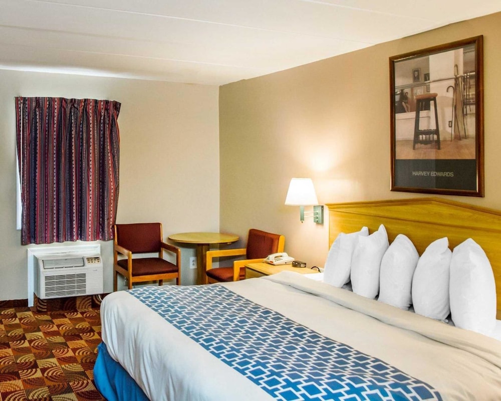 Econo Lodge Franklin - Springboro 14/33