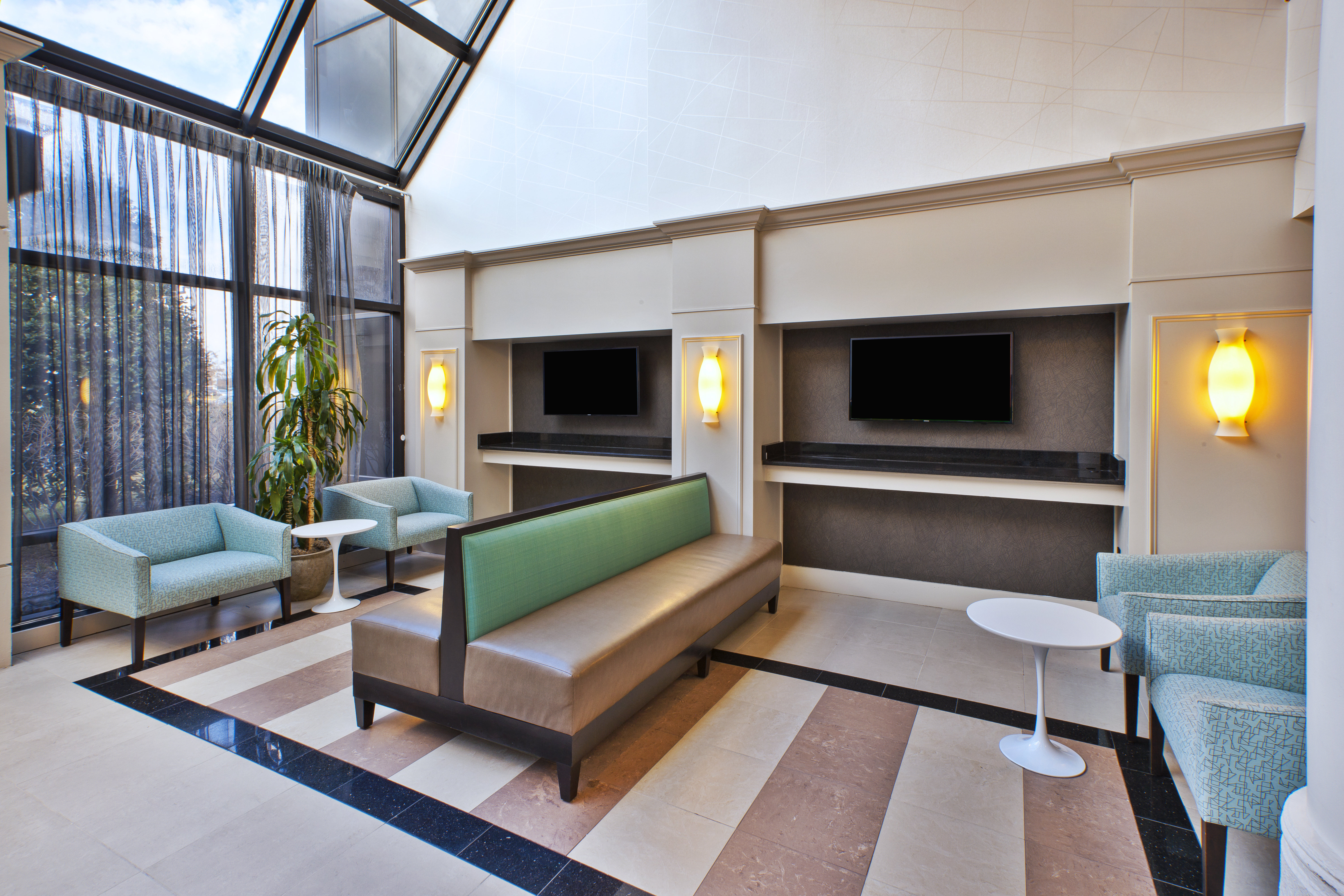 Holiday Inn Washington Dulles Intl Airport 14/33