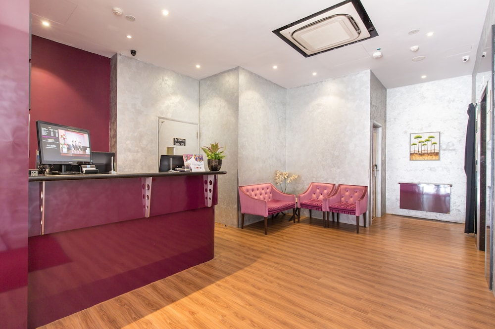 Lobby at Fragrance Hotel - Balestier, SINGAPORE