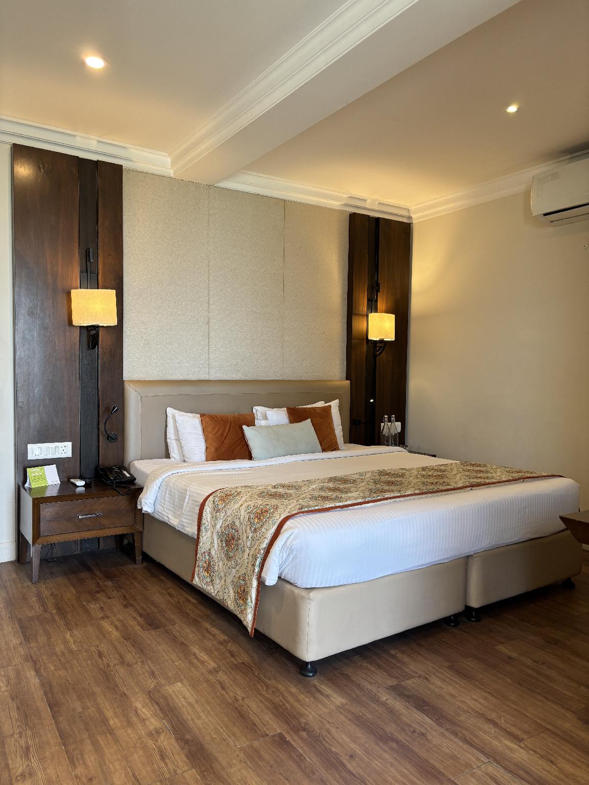 Executive, Double Bed, Valley View