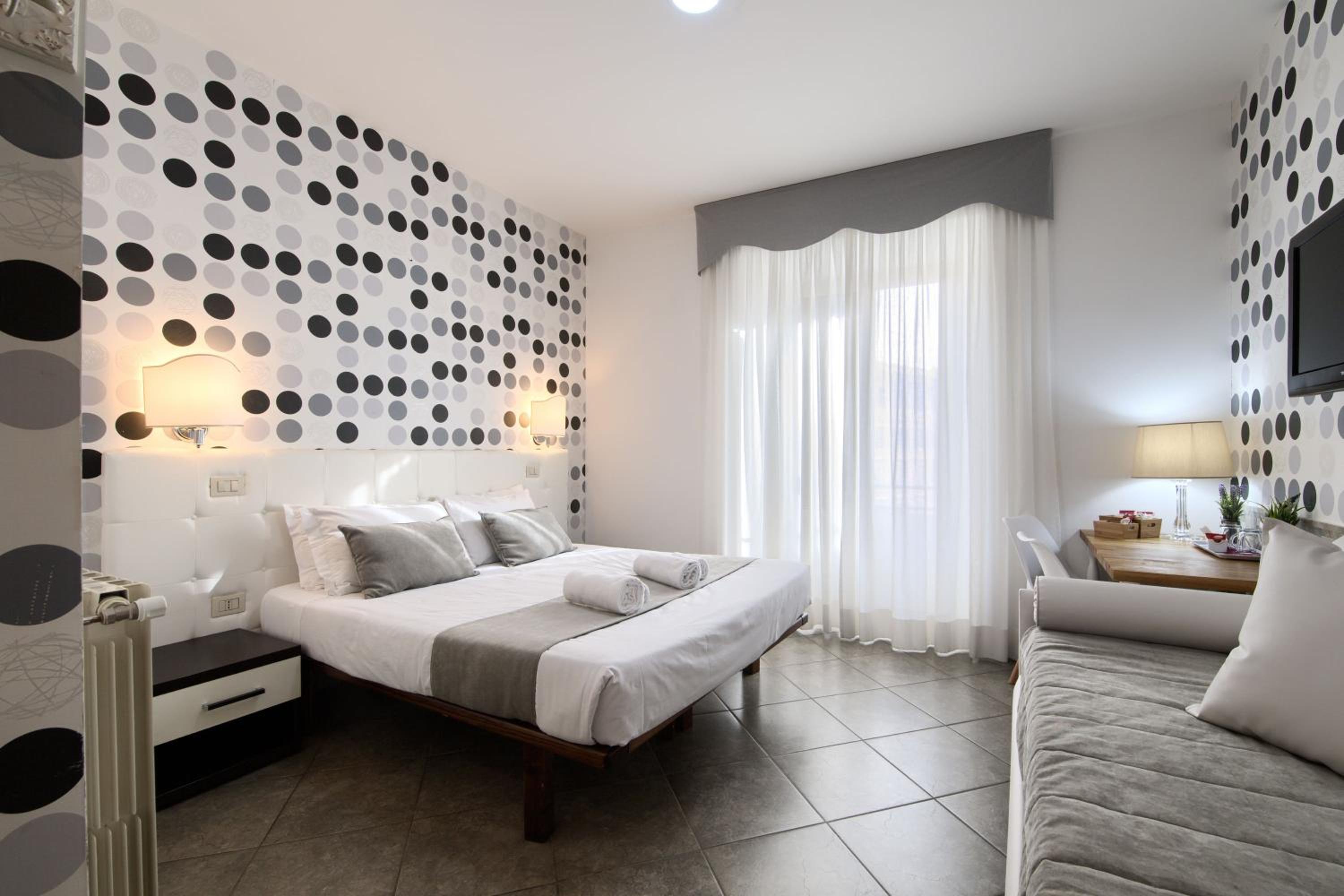 Domus Pietro Inn 7/27