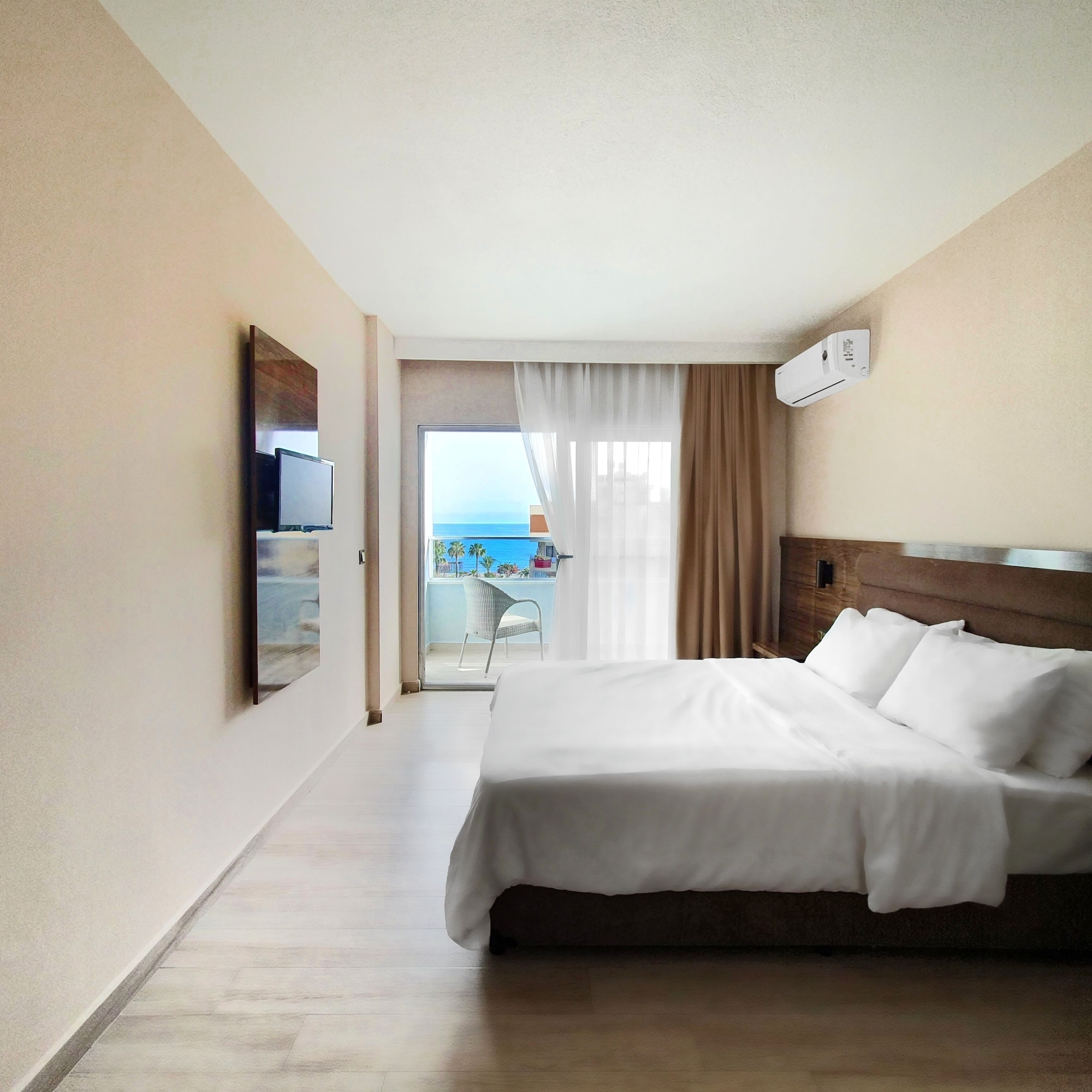 STANDARD, DOUBLE BED, BALCONY