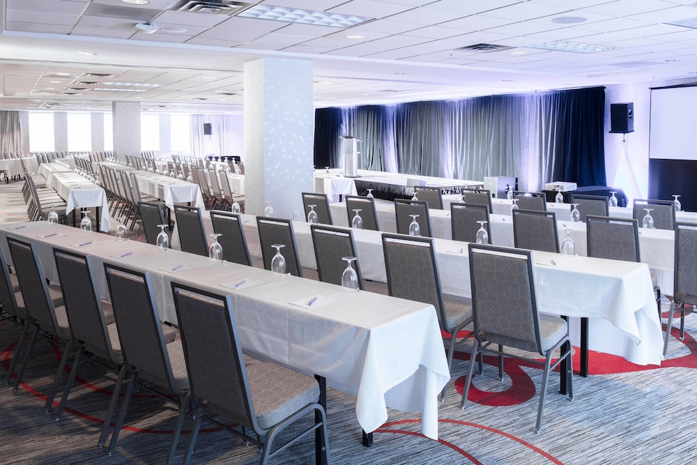Delta Hotels By Marriott Beausejour 42/45
