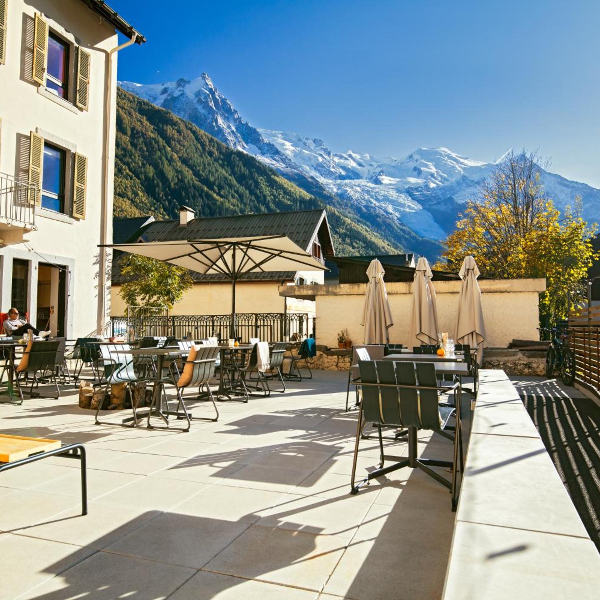 Cosmiques Hotel 29/40