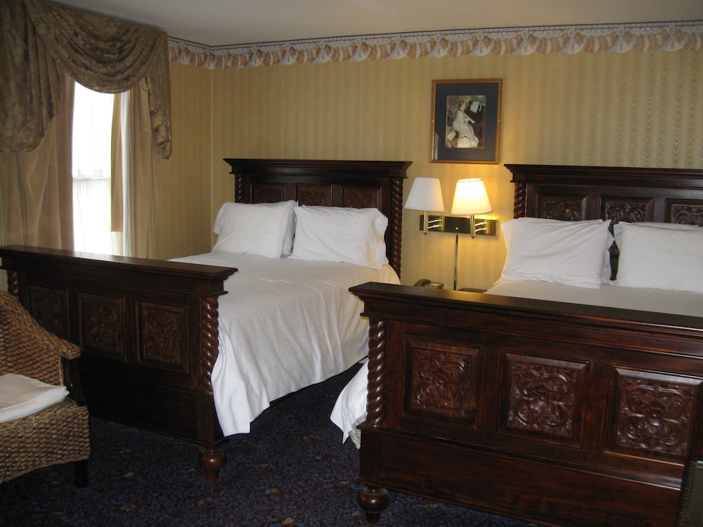 The Inn at Saratoga 18/53