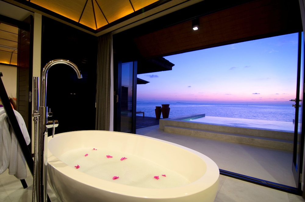 Lily Beach Resort & Spa - All Inclusive 126/126