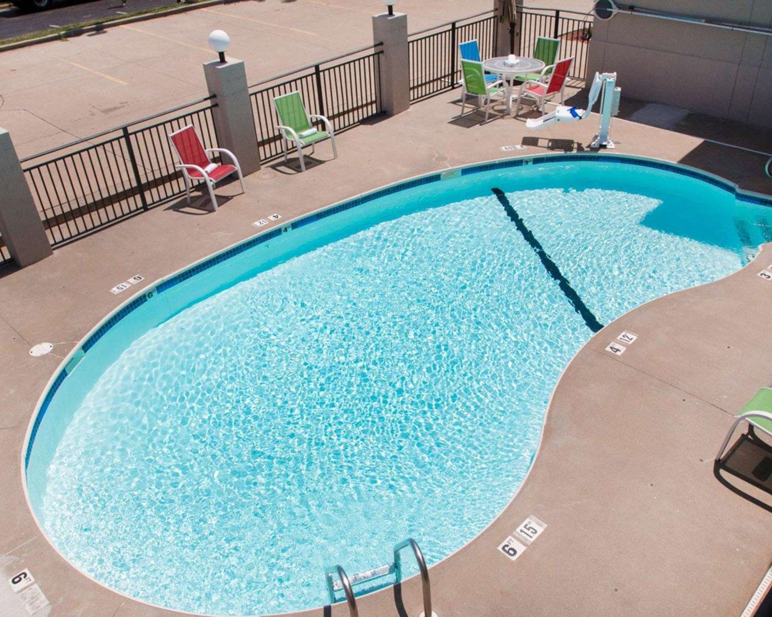 Quality Inn Us65 E Battlefield Rd Springfield 19/30