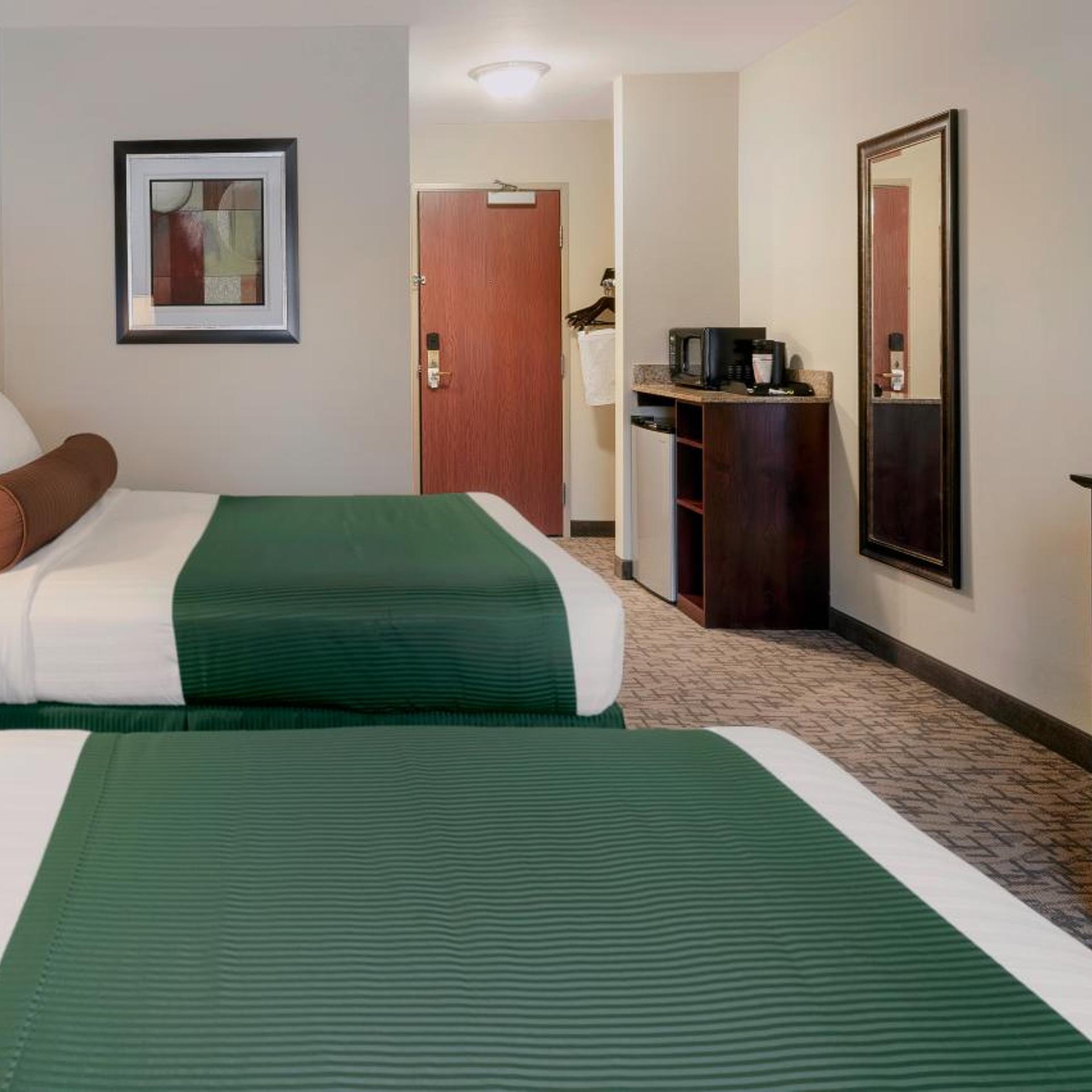 غرفة بسرير كوين لذوي الإعاقة، Cobblestone Inn & Suites Durand 5/9