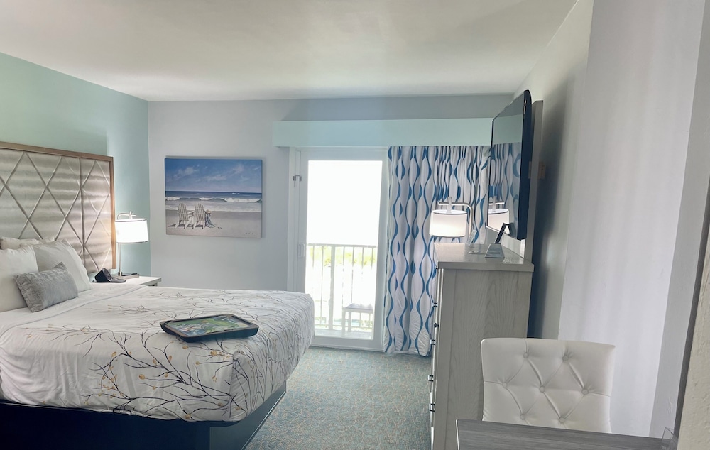 PRESIDENTIAL, KING BED, OCEAN VIEW, BALCONY