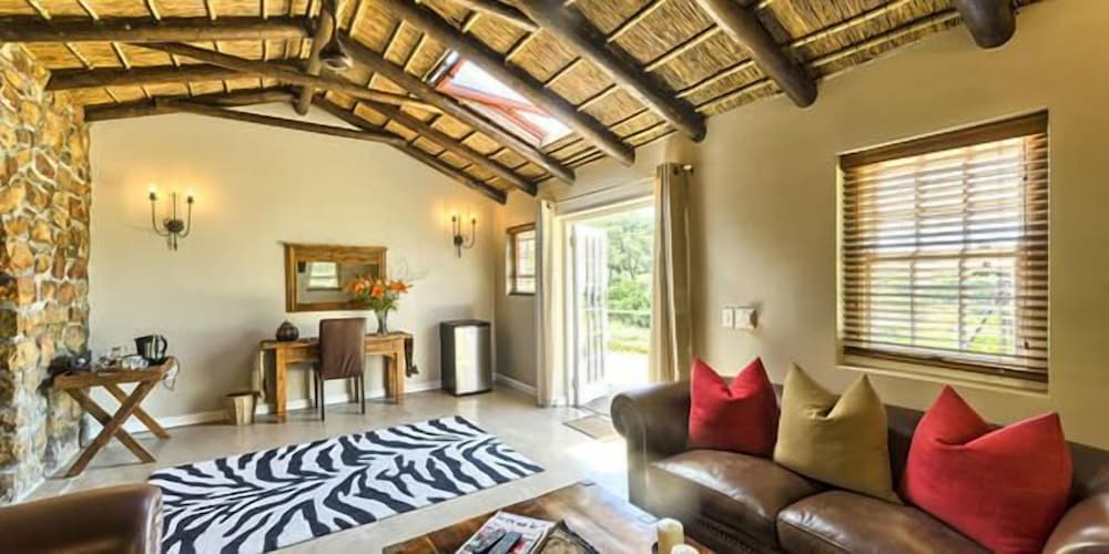 Ikhaya Safari Lodge 12/30