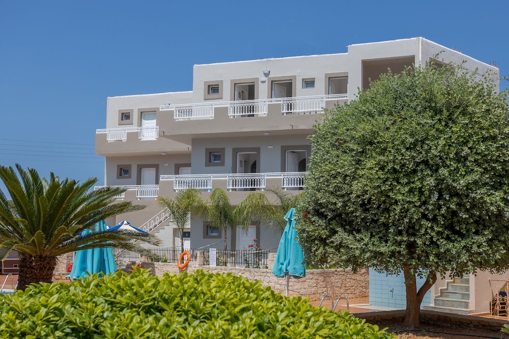 AMARA SEASIDE 41/44