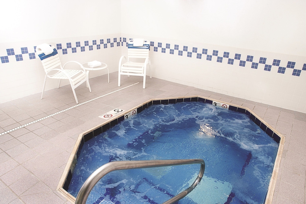 Fairfield Inn Suites By Marriott Minneapolis Burnsville 10/21