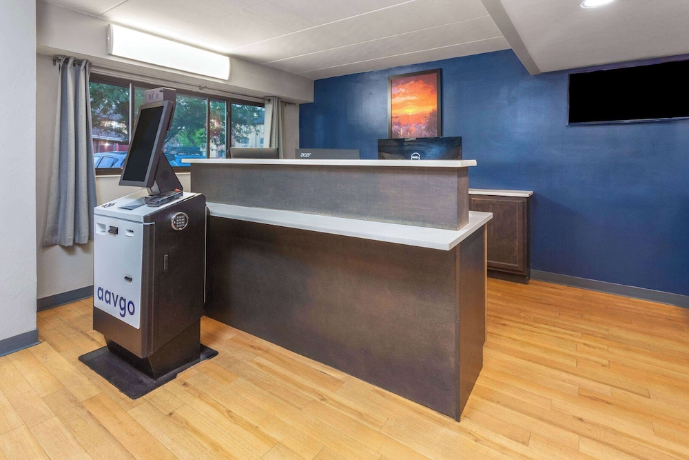 Travelodge by Wyndham Peoria 15/52