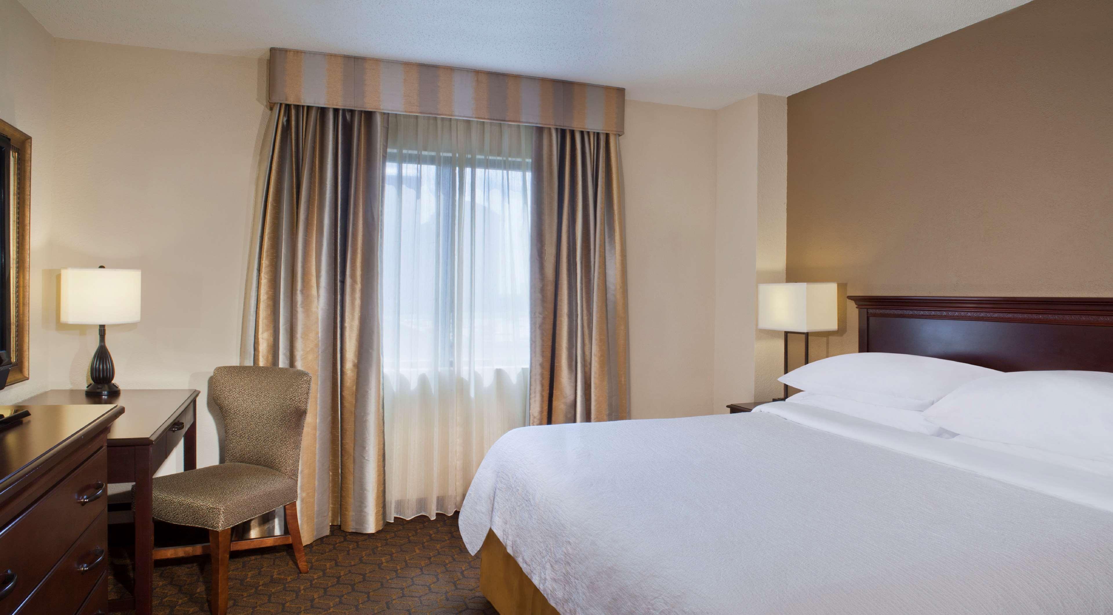 PURE, 2 ROOMS, WELLNESS, SUITE, KING BED