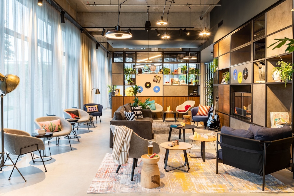 Moxy Berlin Airport 11/19