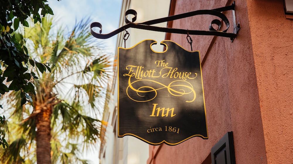 Elliott House Inn 7/40