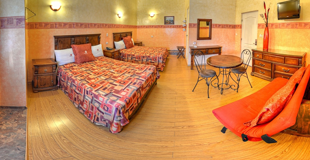Hotel La Alhondiga 31/58