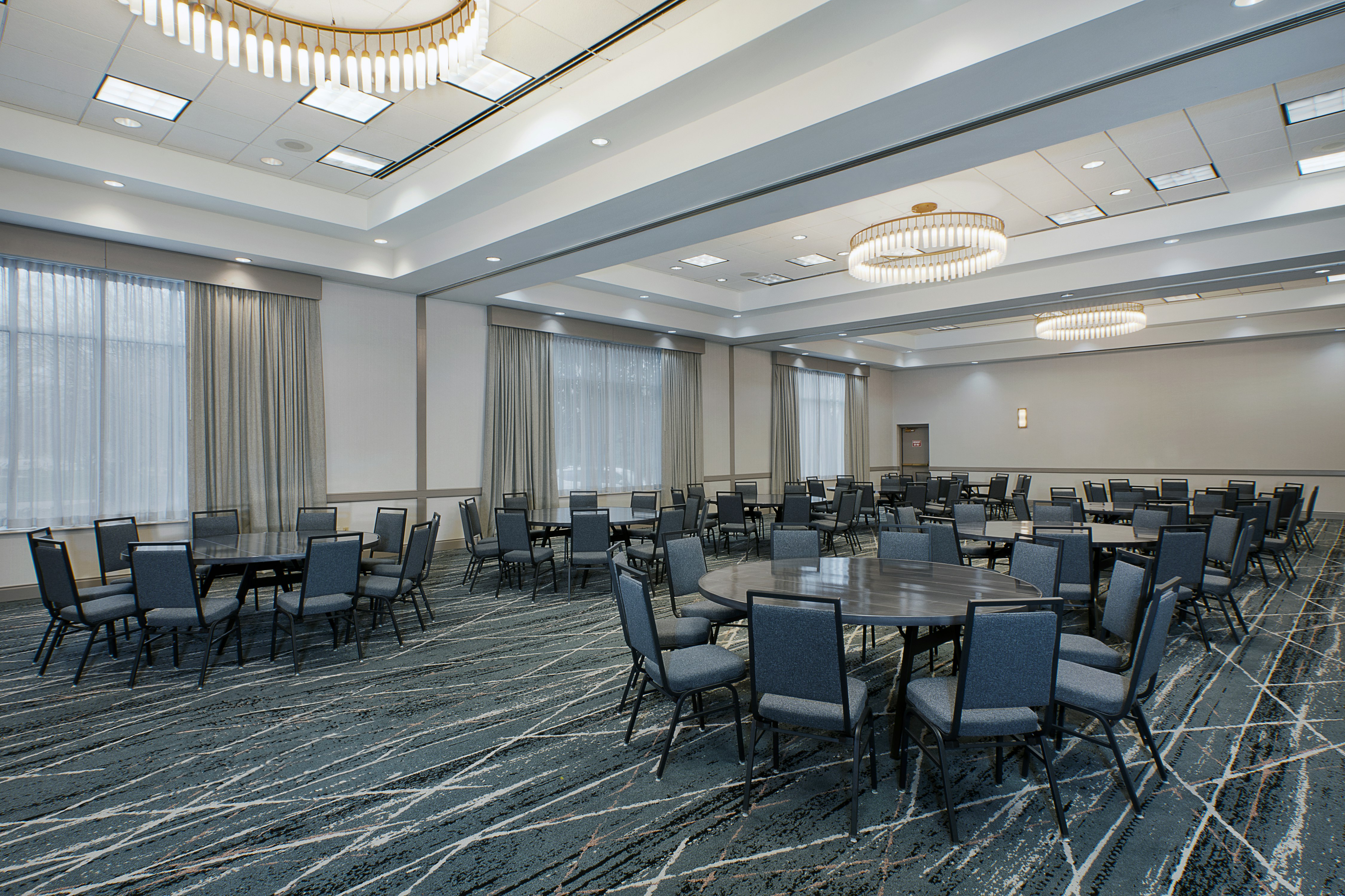 Embassy Suites by Hilton Franklin Cool Springs 56/75