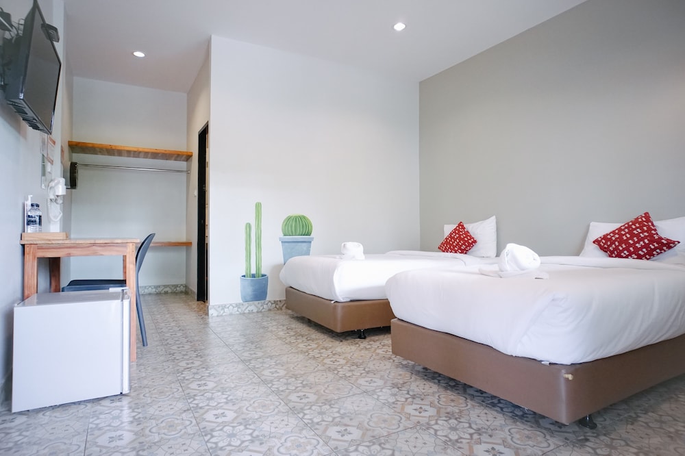Warm Well Hostel Kanchanaburi 19/68