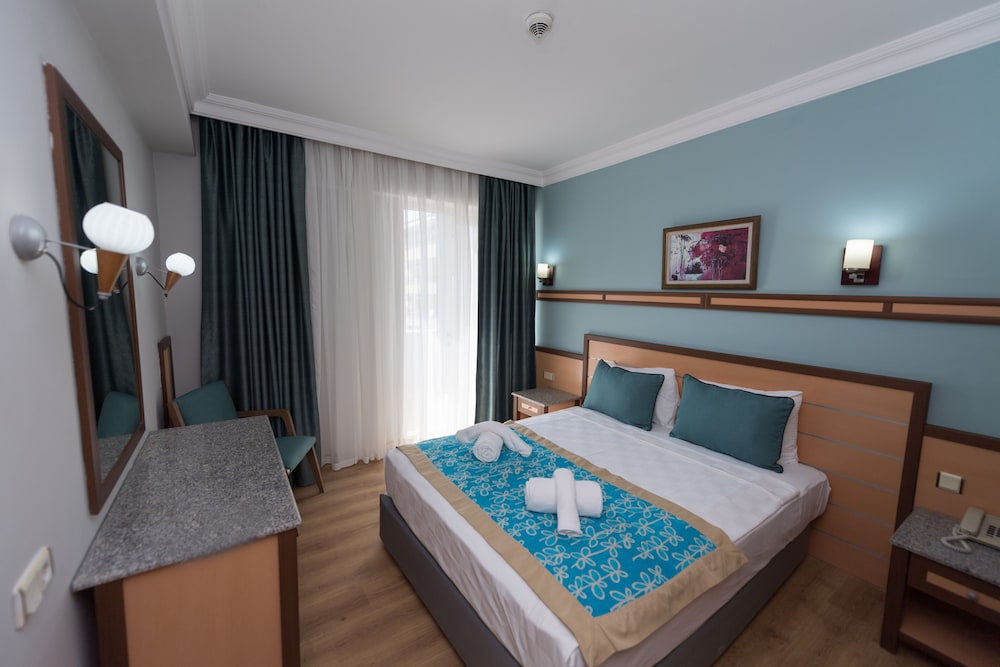 Side Village Hotel 15/46