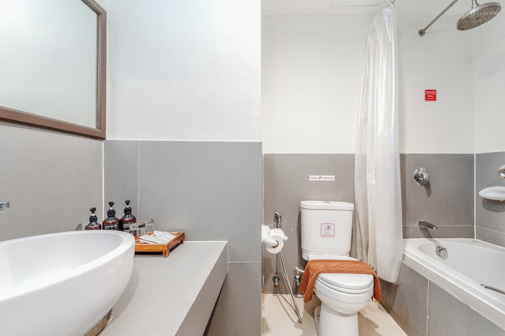 PHUVAREE RESORT 46/47