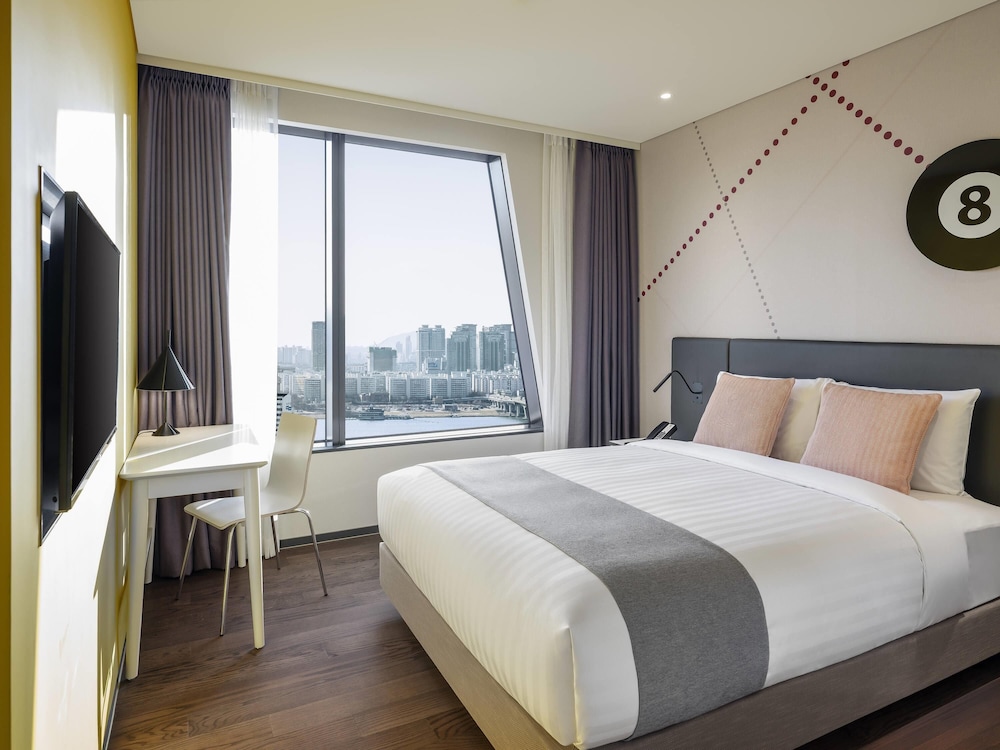 Ibis Styles Ambassador Seoul Yongsan 18/70