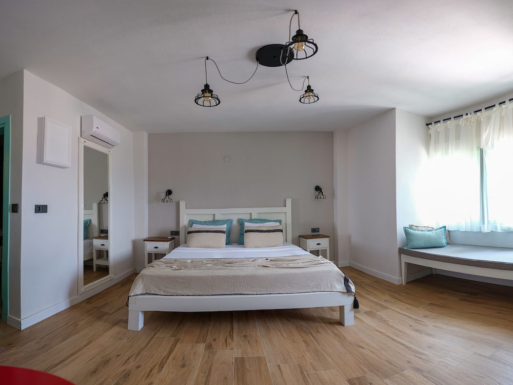Bi Salkim Bozcaada Otel 9/20