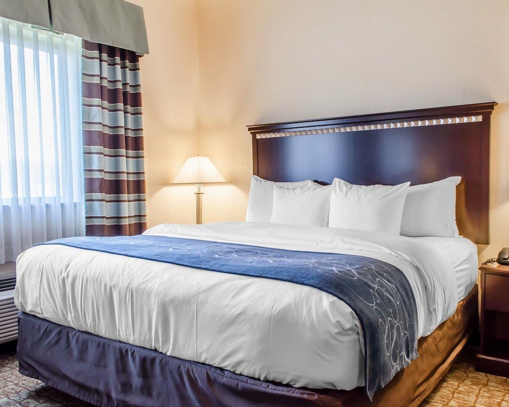 Comfort Suites Bloomsburg, PA 15/44