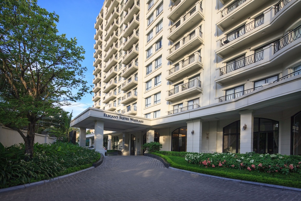 Elegant Suites Westlake 7/72