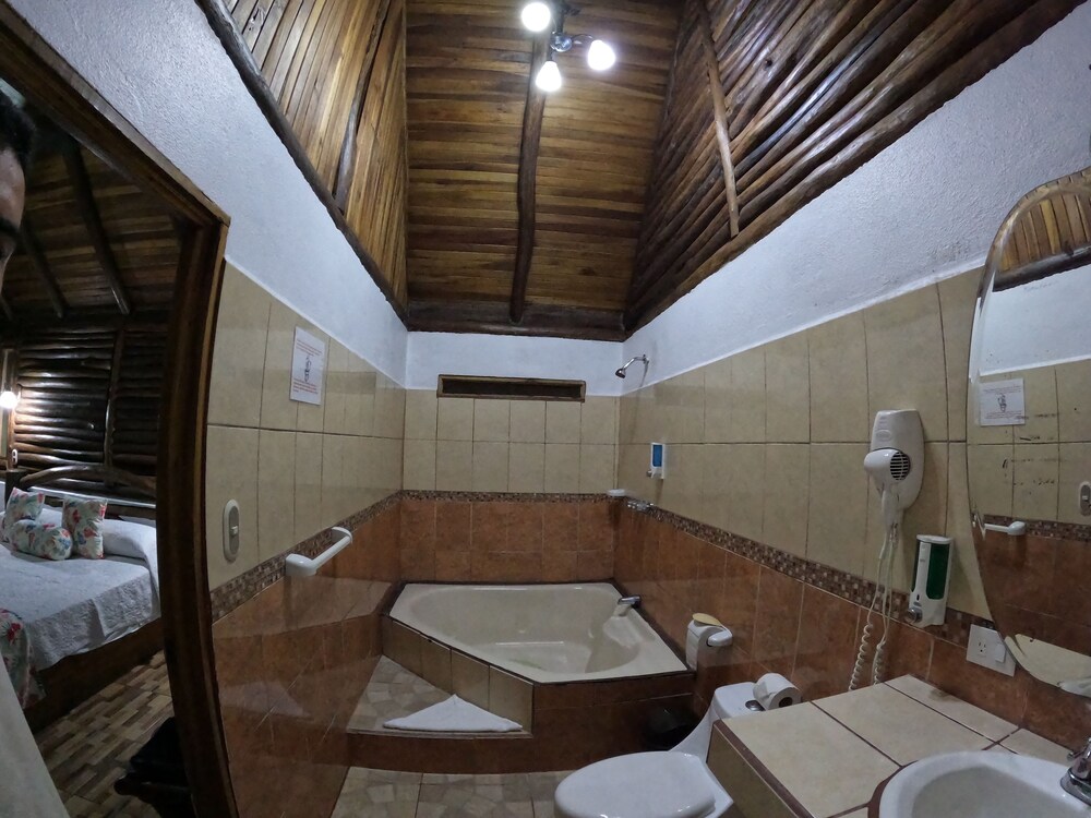 Arenal Oasis 25/50