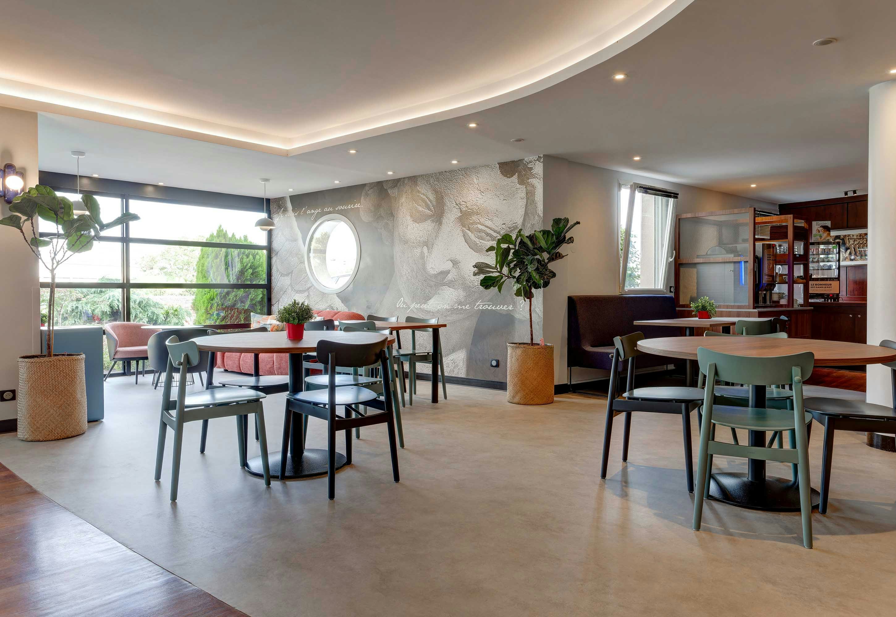 B&B HOTEL Reims Tinqueux 20/23