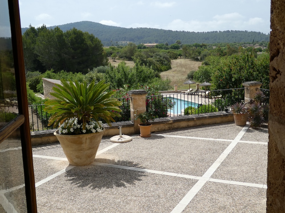 Finca Hotel Can Estades 11/63
