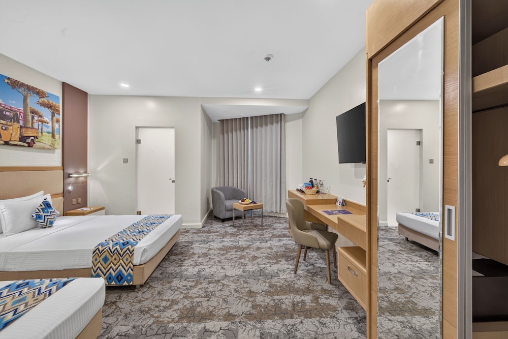 Superior, 2 Queen Beds, PrideInn Azure Hotel Nairobi Westlands 10/10