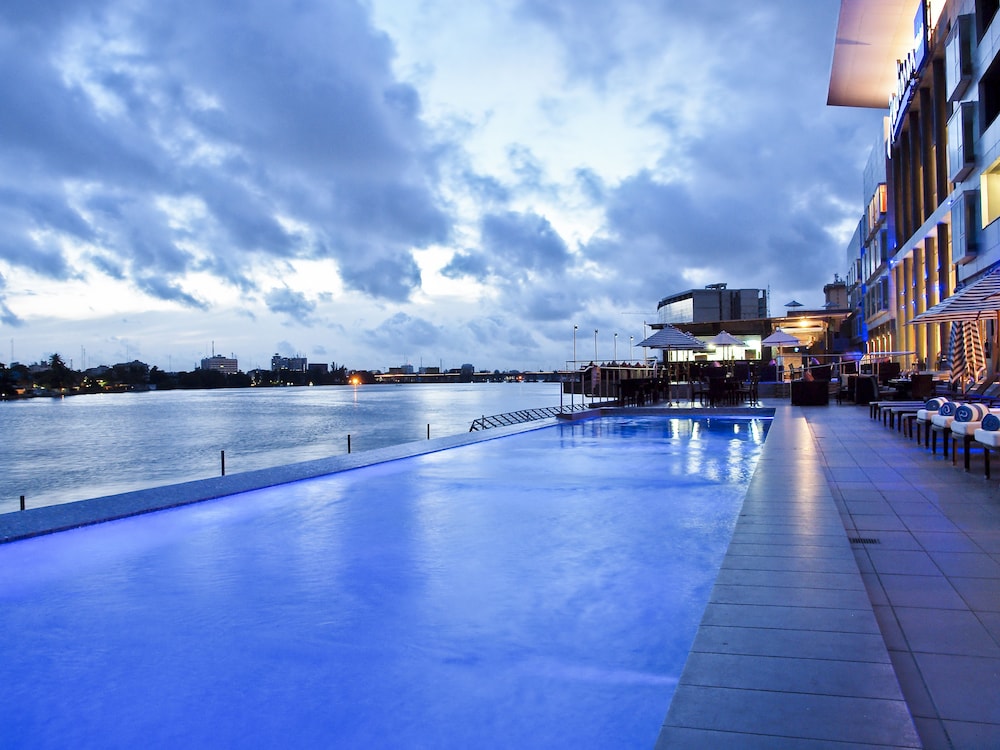 Radisson Blu Anchorage Hotel 78/84