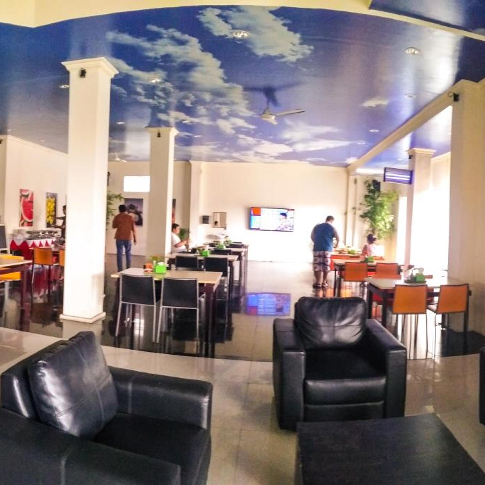 Mahkota Hotel 36/56