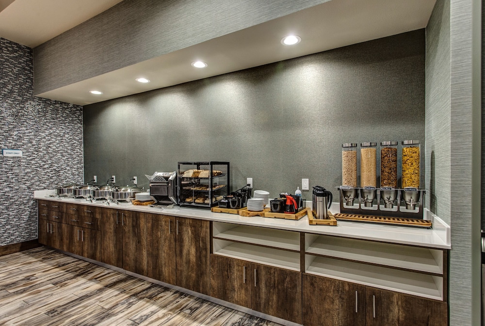 Hilton Garden Inn Topeka Ks 54/78